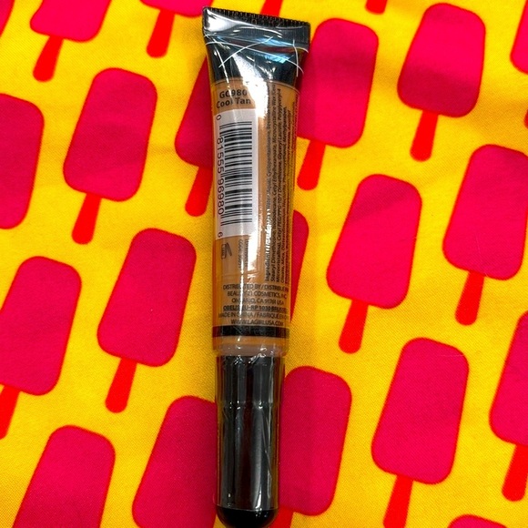 Brand New Revolution Loose Setting Powder, Cut Crease Canvas & LA Girl Concealer - Picture 12 of 15